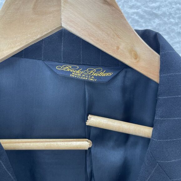 Brooks Brothers Pinstriped Blazer Men's 42S Blue 100% Wool 2 Button USA Vintage - Picture 4 of 11